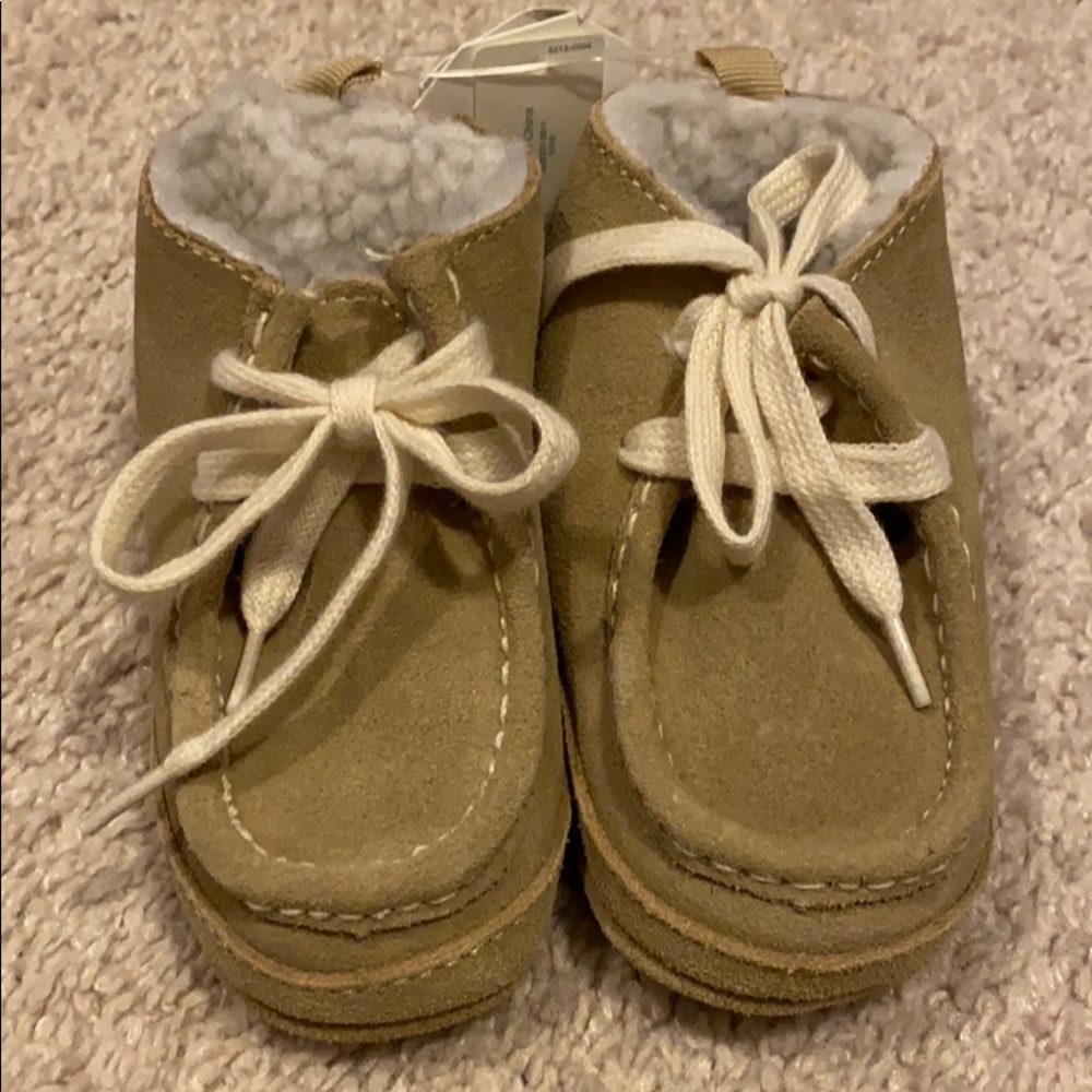 Baby Gap suede shoes (12-18 ms)